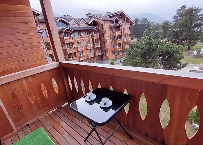 сладко студио в пирин с голф и комплекс Razlog